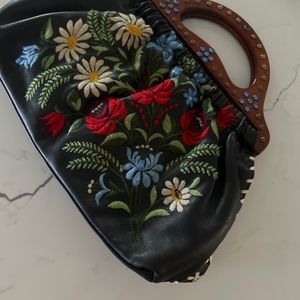 Isabella Fiore embroidered leather handbag